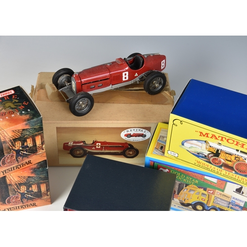 195 - A small collection of die-cast vehicles to include a boxed Britains Ferguson TE 20 Tractor 8711; Mat... 