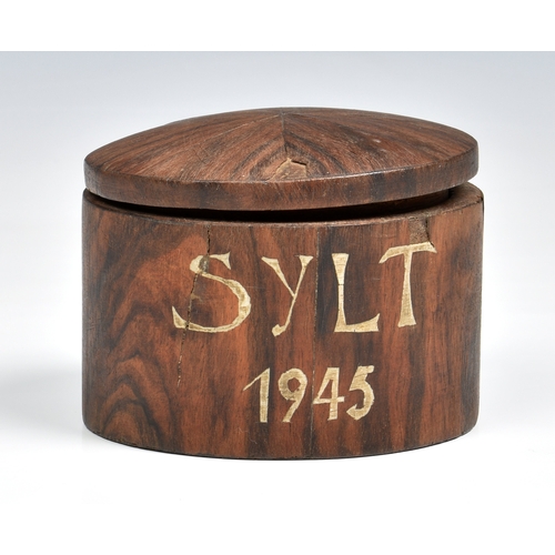 941 - An Alderney Concentration Camp Lager SYLT prisoner carved wooden circular box with cover the cylindr... 