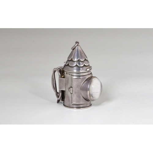 365 - A very rare Victorian novelty silver sewing etui combined with a vinaigrette to base  Sampson Mordan... 