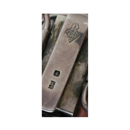 365 - A very rare Victorian novelty silver sewing etui combined with a vinaigrette to base  Sampson Mordan... 