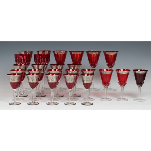 427 - A collection of twenty four 20th century wine glasses to include five red and clear wine glasses hav... 