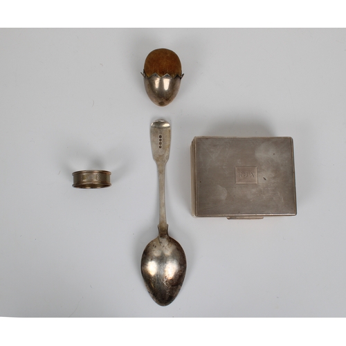 551 - A quantity of mainly 19th century silver table and dessert spoons to include a set of six fiddle pat... 