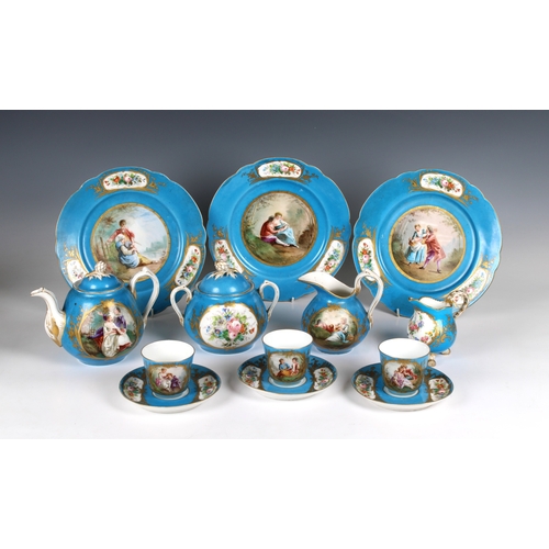 60A - A Sèvres style part dinner / tea service probably late 19th / early 20th century, blue interlaced L ... 