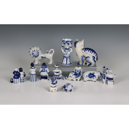 71 - A small collection of vintage blue & white ornaments made in Russia to include Lion, Cat, Pig, figur... 