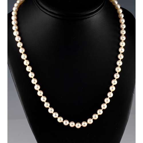 787 - A cultured pearl necklace The string of pearls to a 9ct yellow gold clasp, the pearls approximately ... 