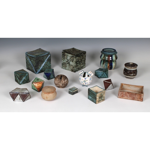 49 - Guernsey Studio pottery - Elizabeth Ann Macphail (1939-89) A collection of trinket boxes & trays, et... 