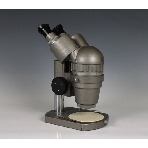 1358 - A cased microscope by Olympus Tokyo Case measures 41cm x 26cm.