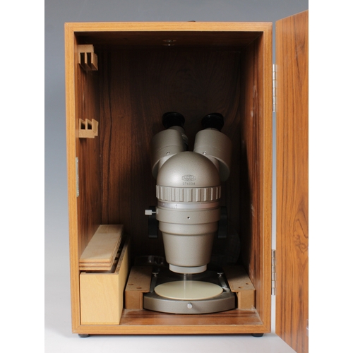 1358 - A cased microscope by Olympus Tokyo Case measures 41cm x 26cm.