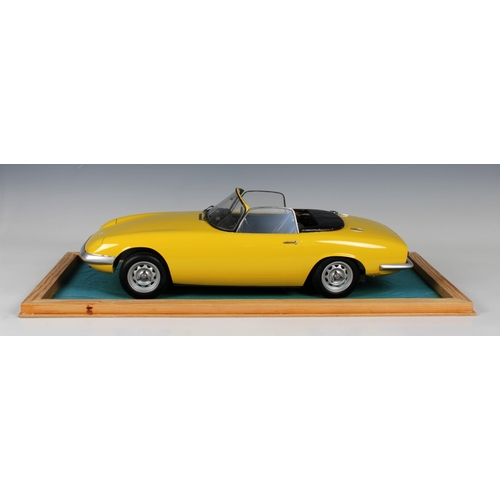 1384 - A 1/8 scale precision display model Lotus Elan, formerly owned by Ron Hickman, designer of the Lotus... 