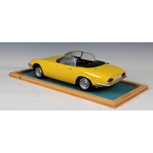 1384 - A 1/8 scale precision display model Lotus Elan, formerly owned by Ron Hickman, designer of the Lotus... 