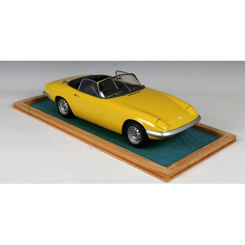 1384 - A 1/8 scale precision display model Lotus Elan, formerly owned by Ron Hickman, designer of the Lotus... 