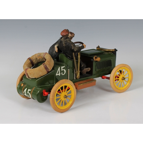 1493 - A limited edition Veteran & Vintage Models precision clockwork model of a 1902 Napier 