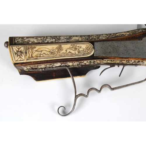 1545 - A scarce antique 17th Century Teschinke-Teschen Wheellock Rifle having slightly tapering 14mm cal. s... 