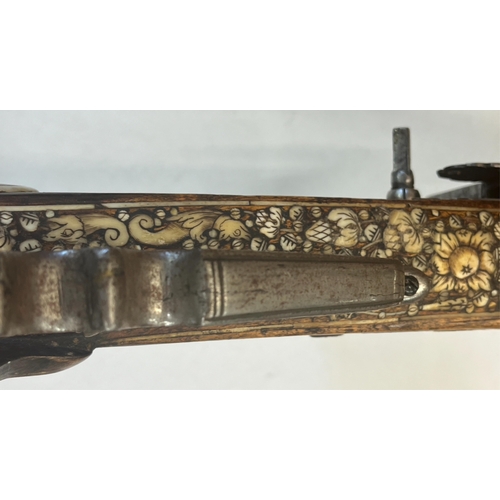 1545 - A scarce antique 17th Century Teschinke-Teschen Wheellock Rifle having slightly tapering 14mm cal. s... 