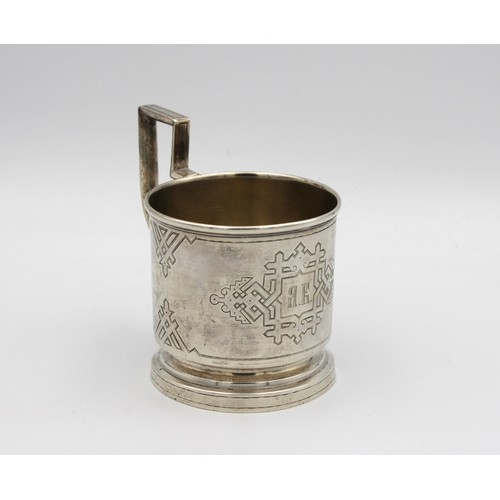 1022 - A late 19th century Russian silver cup assayed by Ivan Vonifatiyevich Yevstigneyev, Moscow, 1881, 9.... 