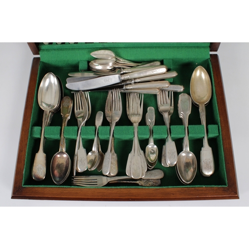 1034 - A harlequin set of Imperial Russian silver 84 flatware possibly mostly assayed by Anotoly Apollonovi... 