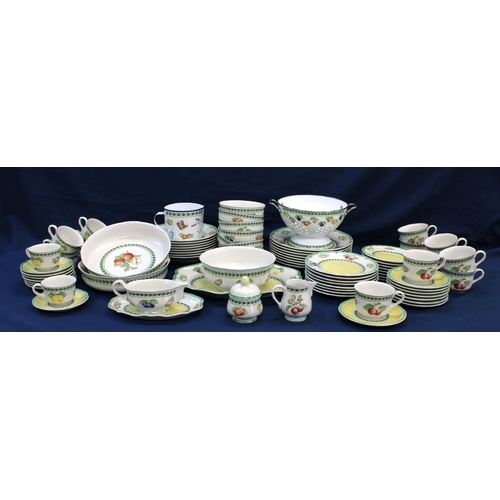 69 - A Villeroy & Boch 'French Garden Fleurence' tea & dinner service for eight settings to include an ov... 