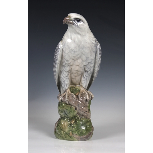 7 - A Royal Copenhagen Porcelain figure of an Icelandic FalconModel No 1661, designed by Peter Herold, 3... 