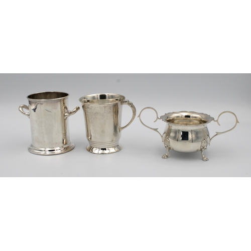 417 - Three silver items - to include a silver twin handle cauldron dishJoseph Gloster Ltd, Birmingham, 19... 