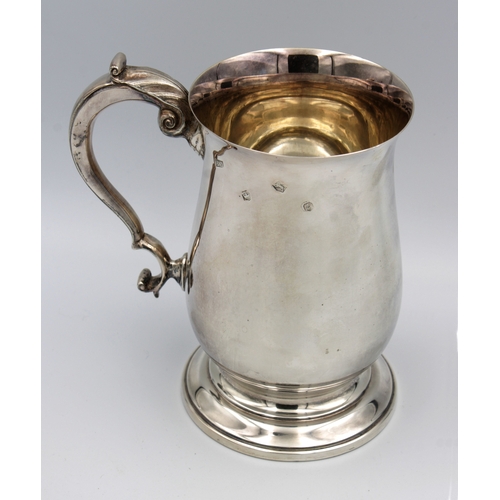 452 - A silver baluster tankardmaker's mark "BD", Sheffield,1972, engraved initials  and date 'P... 