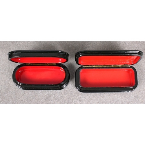 1050 - Two mid to late 20th century Russian lacquered boxesof oval form, hinged covers, both depicting hors... 