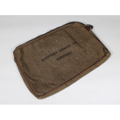 2305 - A vintage Guernsey Airways Ltd zip-up document bag., 1930' / 40's.