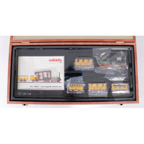 2465 - MARKLIN digital HO - Adler Train with wagons and figures, ref.26350, with inner & outer card box and... 