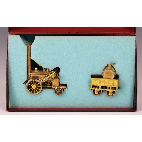 2468 - Fulgurex O Gauge Stephensons Rocket Locomotive in brass, contained in original crimson box, complete... 