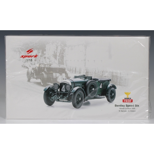 2493 - A Spark model Bentley Speed Six, winner Le Mans 1930, 1/18 scale in original box, 39.5 x 23cm. x 19c... 