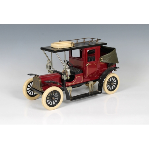 2496 - A tin plate limited edition Jan Blenken (JB Models) model vintage car, inscribed "limited editi... 