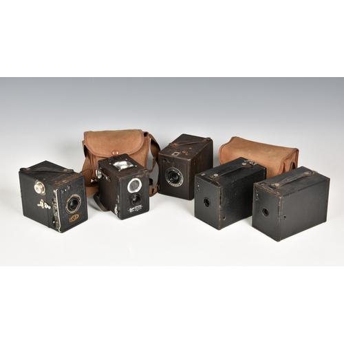 177 - A small collection of vintage / antique box cameras to include Ensign - All Distance Twenty; 2 x Kod... 