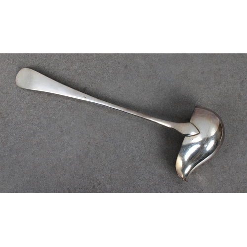 393 - A large Hanoverian silver plate brandy warming spoon or ladle marked '90' with two figures beside, t... 