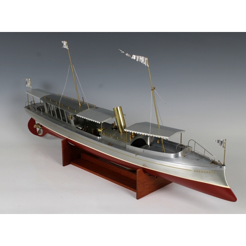 30 - A very fine aluminium and brass precision working  live steam model of the steam boat , Seekadett,  ... 