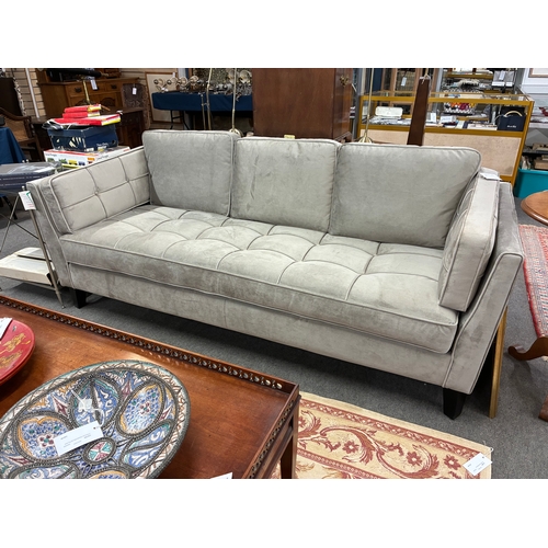 Lot 525       