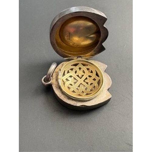 41 - A novelty Victorian silver Lucky Horseshoe vinaigrette, Henry William Dee, c.1872, the side hinge op... 