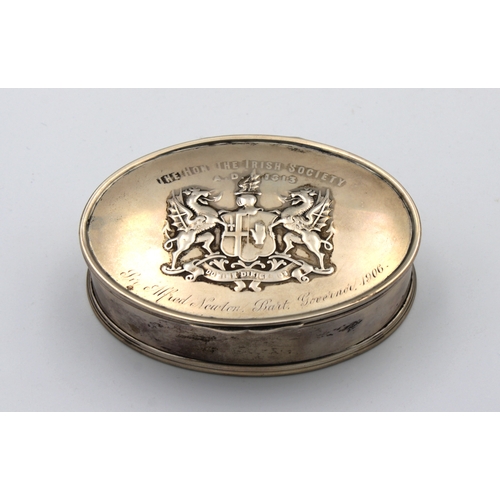 54 - The Honourable The Irish Society interest - Presentation silver tobacco / snuff box, Stokes & Irelan... 