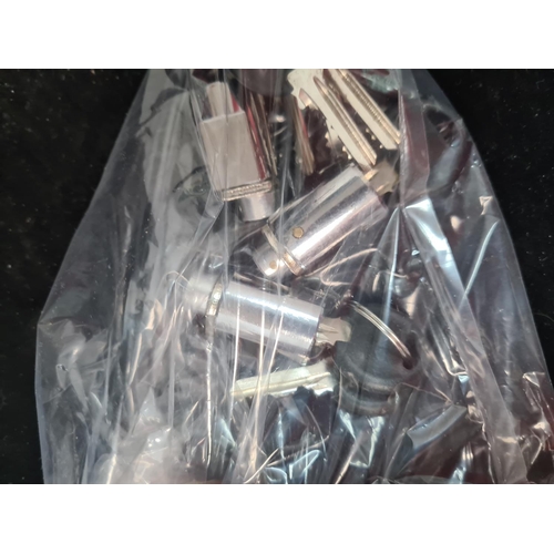 80 - 3 Self Storage Barrell Locks with keys