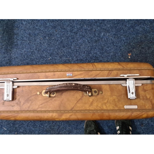 Lot 869       