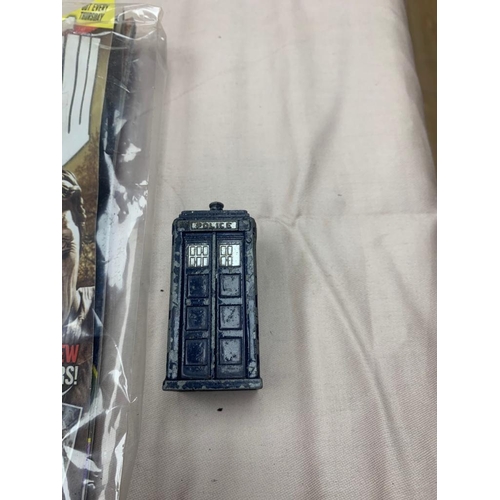 177 - Dr Who Magazine And an Old Metal Tardis Model