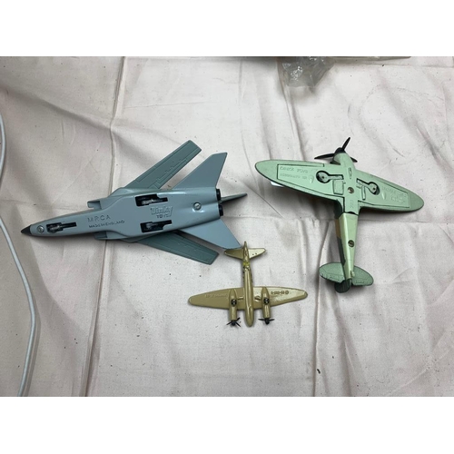 187 - 2 Dinky Planes and 1 Junkers Plane