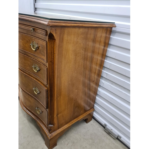 3b - Burr Walnut Serpentine 4 Drawer Chest of Drawers 
72cm W 46cm D 80cm T