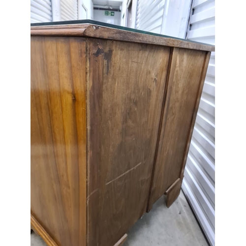 3b - Burr Walnut Serpentine 4 Drawer Chest of Drawers 
72cm W 46cm D 80cm T
