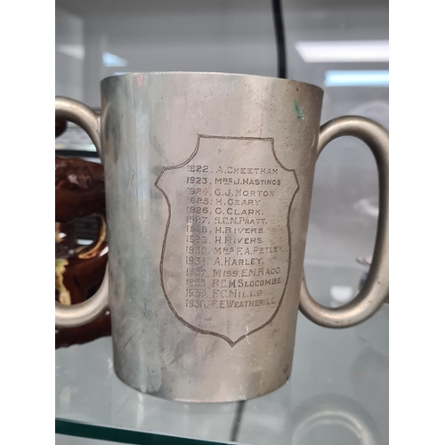 200 - Double Handled 1920s 
