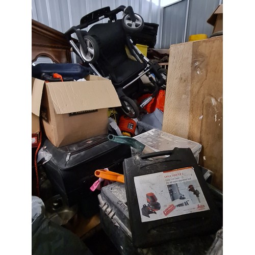 2A - Contents of a 290 sq foot house clearance self storage unit. To include furniture, bric a brac, tool... 
