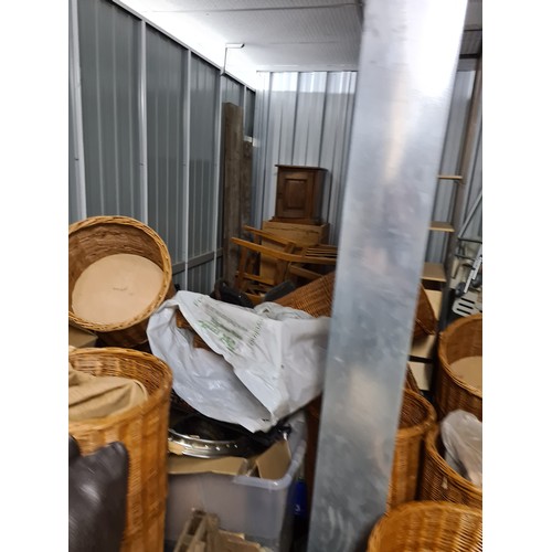 2A - Contents of a 290 sq foot house clearance self storage unit. To include furniture, bric a brac, tool... 