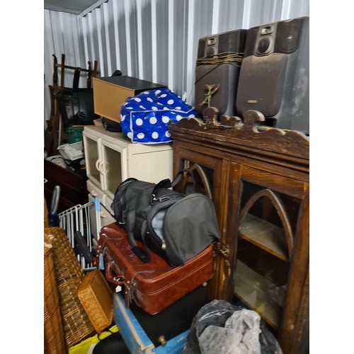 2A - Contents of a 290 sq foot house clearance self storage unit. To include furniture, bric a brac, tool... 