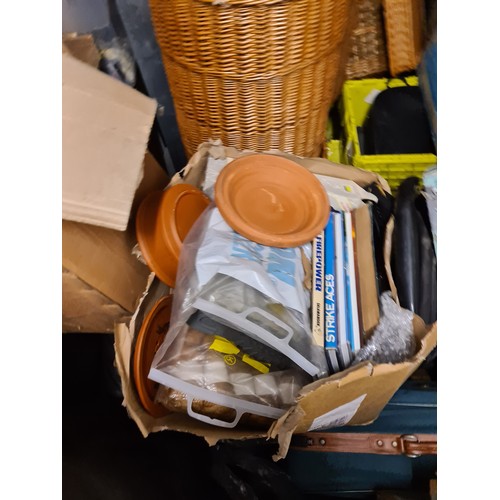 2A - Contents of a 290 sq foot house clearance self storage unit. To include furniture, bric a brac, tool... 