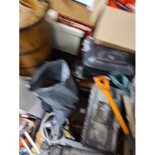 2A - Contents of a 290 sq foot house clearance self storage unit. To include furniture, bric a brac, tool... 
