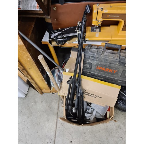 2A - Contents of a 290 sq foot house clearance self storage unit. To include furniture, bric a brac, tool... 