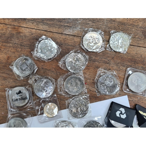 100 - Box Containing a Large Collection of Coins Including Crowns, £1 Coin, 25 pence Coins etc